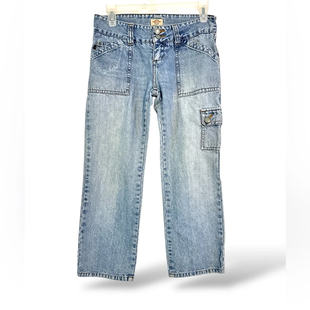 Abercrombie & Fitch Light Blue Relaxed Capri Cargo Jeans women’s size‎ 0R (E29)
